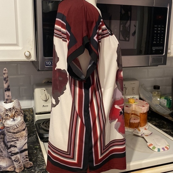 H womens Lavish casual floral stretch plus size top 1X - Picture 2 of 4